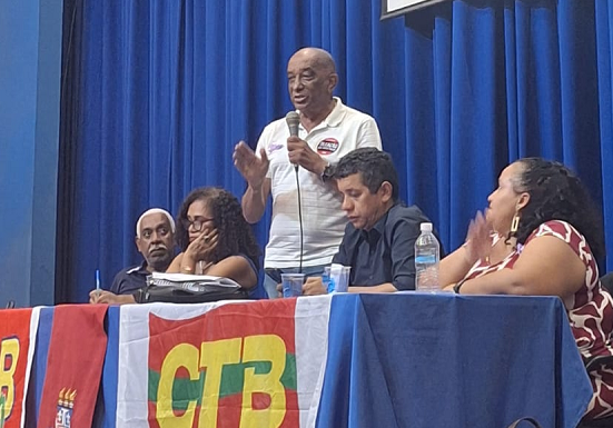 “Faremos paralisação, se a prefeitura não cumprir”, diz Rui Oliveira em seminário para discutir acordo com o executivo municipal