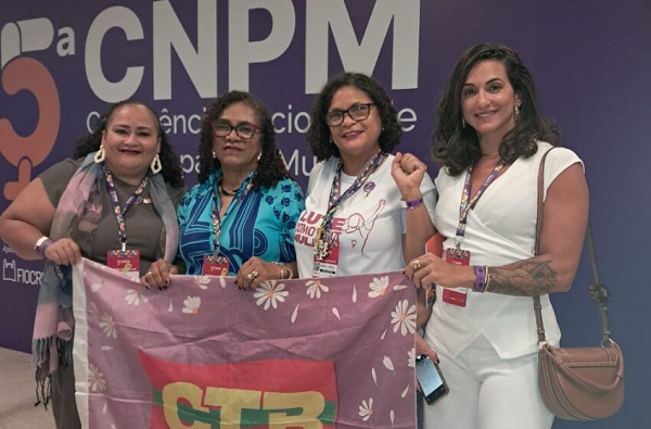 APLB leva pauta das educadoras à 5ª Conferência Nacional de Políticas para as Mulheres em Brasília