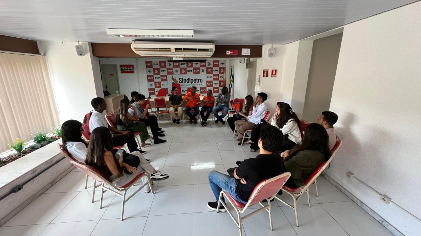 Sindipetro Bahia é referência para universidades quando o assunto é movimento sindical