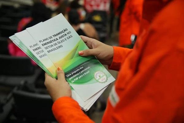 Fundo de transição energética anunciado por Lula é baseado em proposta da FUP