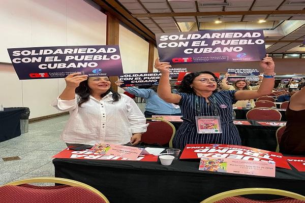 APUB e PROIFES marcaram presença em Encontro Internacional de Trabalhadoras da Educação