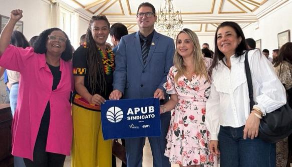 APUB participa da posse dos novos diretores de Medicina Veterinária