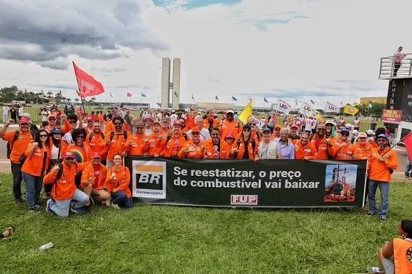 Classe trabalhadora ocupa Brasília em marcha por direitos e soberania