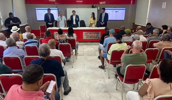Anistiados se reúnem no Sindiquímica para atualização sobre processo de danos morais contra a União