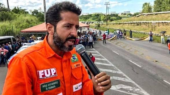 PT-BA homologa candidaturas e oficializa nome de Deyvid Bacelar à Câmara Federal