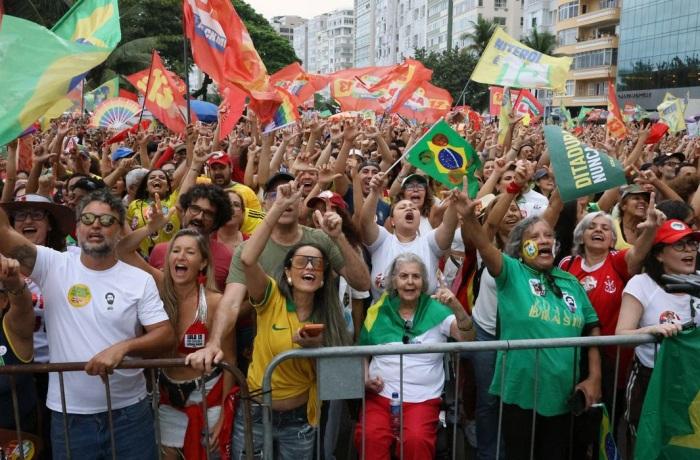 Atos em defesa da democracia ocorrem neste sábado (24)